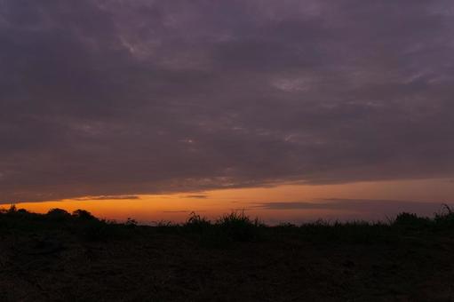 鷹の台の夜明け 鷹の台の夜明けの写真