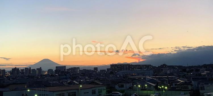 夕焼けの富士山２ 富士山,夕方,夕焼けの写真素材