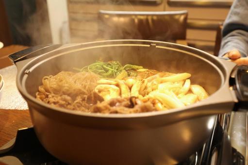 湯気が出るお鍋 焼きすき,ダイニング,食事の写真素材