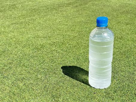 水-3 水-3 ペットボトル,ミネラルウォーター,水分補給の写真素材