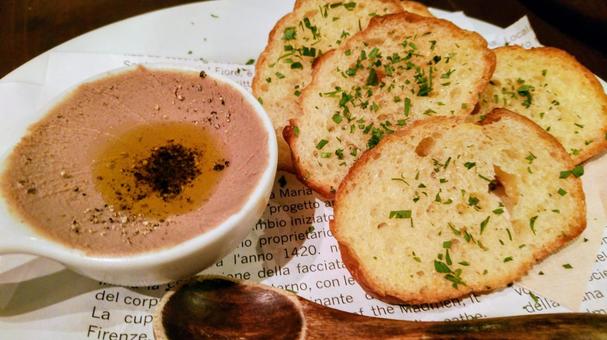 白レバーのパテ ガーリックトースト 白レバーのパテ ガーリックトースト 白レバー,パテ,ガーリックの写真素材