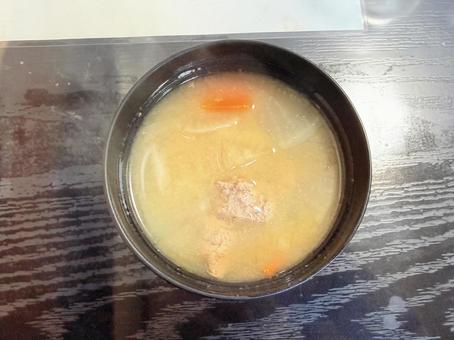 つみれ汁 つみれ汁,みそ汁,おわんの写真素材