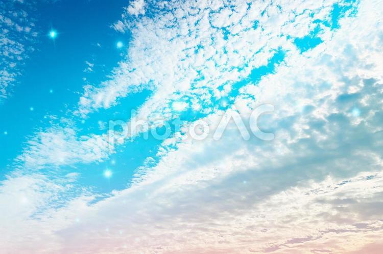 白い雲と一番星の空模様 空,夜明け,朝の写真素材