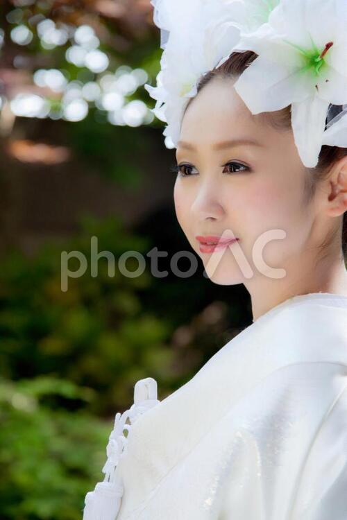 白無垢5 笑顔,女性,きれいの写真素材
