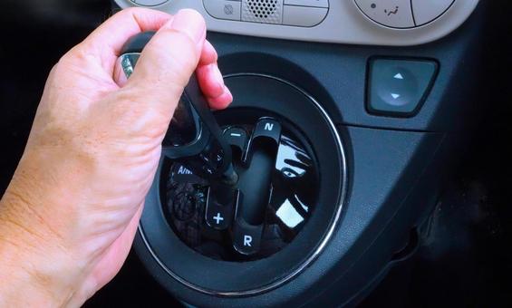 イタ車のギアチェンジ’(デュアロジック) イタ車のギアチェンジ’(デュアロジック) 車,ギアチェンジ,デュアロジックの写真素材