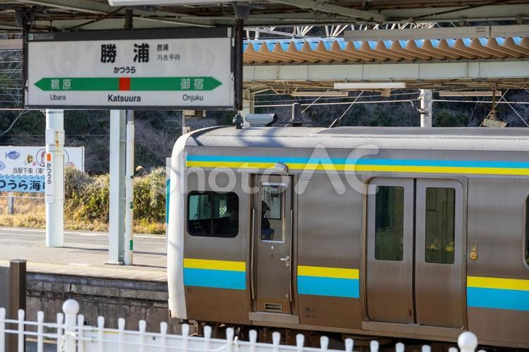 JR外房線勝浦駅とE131系鉄道電車車両 jr外房線,勝浦駅,東日本の写真素材
