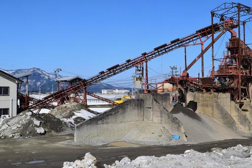 砕石工場 建設資材の生産現場 砕石工場,採石工場,砕石場の写真素材