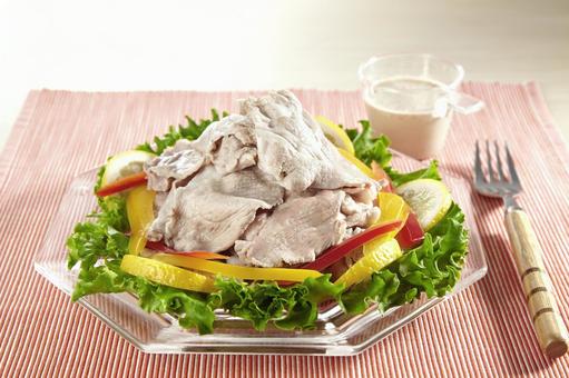 豚肉の冷しゃぶサラダ 豚肉の冷しゃぶサラダ 豚しゃぶ,冷しゃぶ,しゃぶしゃぶの写真素材