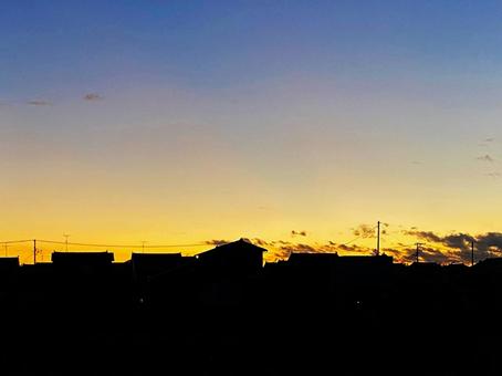 Photo, houses, silhouette, at sunset, 