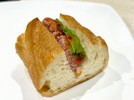 バイキング　一口サイズのバインミー 一口サイズ,バインミー,パンの写真素材