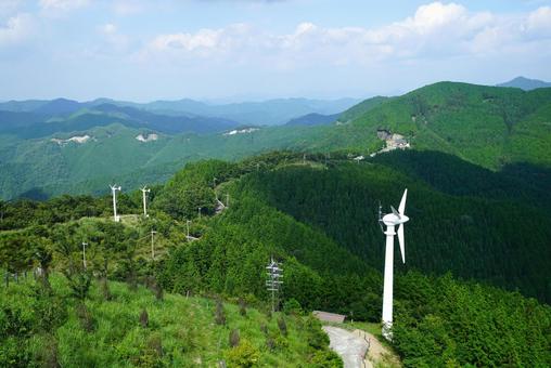 鶴姫公園から見える山々(奈良県吉野郡) 鶴姫公園から見える山々(奈良県吉野郡)の写真