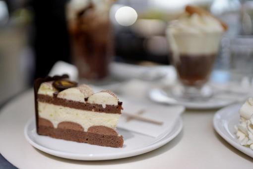 美味しそうなケーキのひととき ケーキ,スイーツ,デザートの写真素材