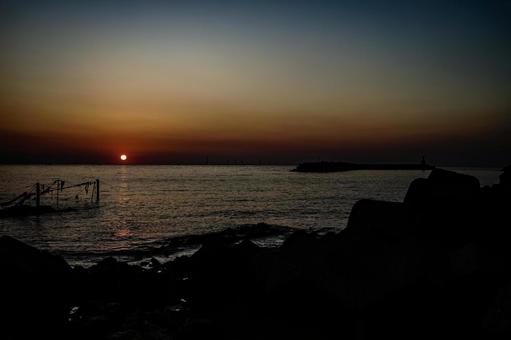 <Material> Sunset beach and tetrapods, JPG