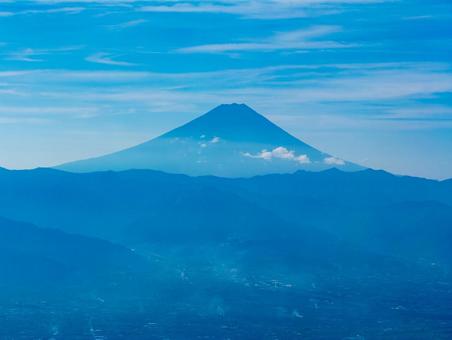 小楢山山頂からの富士山 小楢山山頂からの富士山の写真