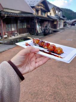 Autumn food tour of Kumagawa-juku: Mitarashi dango, JPG