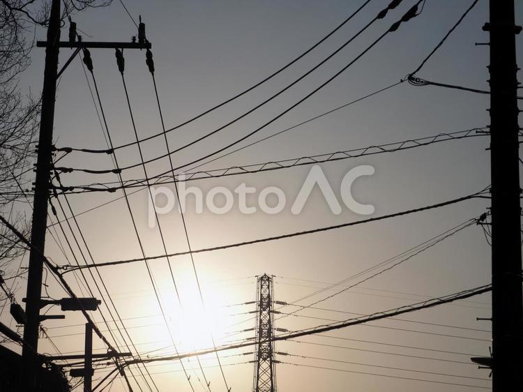 鉄塔がある風景 鉄塔,送電線,電線の写真素材