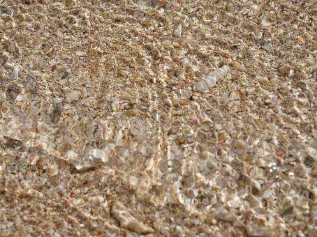 砂浜と透明な波 砂浜と透明な波 波,海,砂浜の写真素材