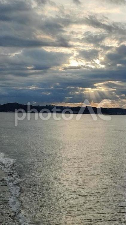 早朝の湘南の海 湘南,海,早朝の写真素材