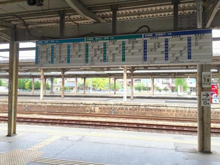 宇部駅のホーム 鉄道,山口,山口県の写真素材