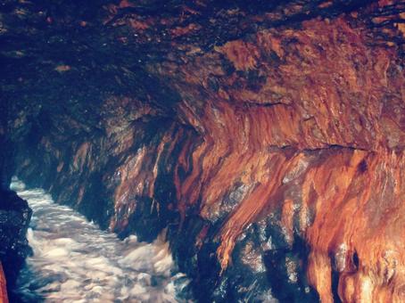 Photo, three sections of caves, sea cave, cave, 