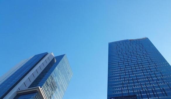 都会　渋谷　高層ビルを見上げる 見上げる,大きい,高いの写真素材