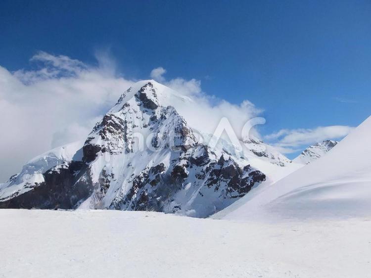 スフインクス展望台から見る名峰メンヒ 山,風景,絶景の写真素材