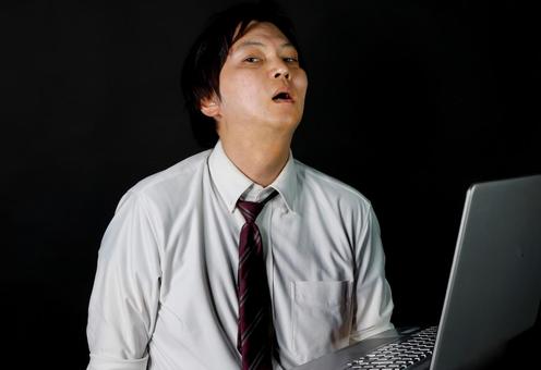 疲れたビジネスマンの休息 疲れたビジネスマンの休息 ビジネスマン,男性,疲れの写真素材