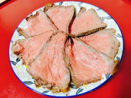 ローストビーフ ローストビーフ,牛肉,肉の写真素材