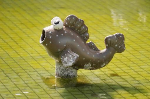 佐賀 干潟よか公園ムツゴロウ型噴水7の写真