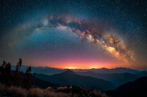 広大な宇宙を感じさせる夜の風景 広大な宇宙を感じさせる夜の風景の写真