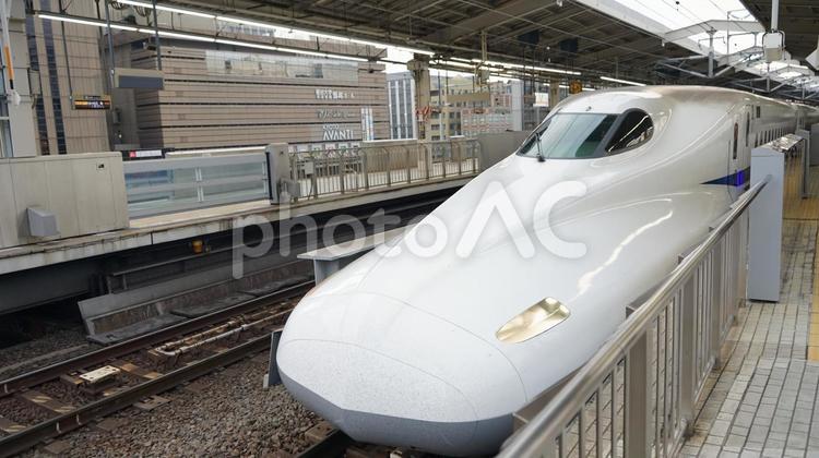 新幹線　N700系　のぞみ 鉄道,駅,乗り物の写真素材