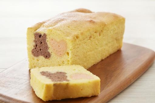 クマさんパウンドケーキ クマさんパウンドケーキ パウンドケーキ,焼き菓子,クマの写真素材