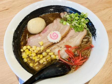 濃厚黒ラーメン 濃厚黒ラーメン ラーメン,豚骨醤油,醤油ラーメンの写真素材