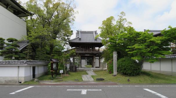 前田城 城跡に建つ前田速念寺 前田城 城跡に建つ前田速念寺 前田城,前田利家,生誕地の写真素材