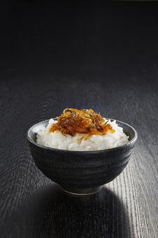 松前漬けと炊きたてのごはん 松前漬けと炊きたてのごはん 白ごはん,松前漬け,銀シャリの写真素材