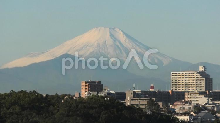 東京から富士山を臨む 富士山,雪山,晩秋の写真素材