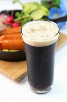 黒ビール 黒ビール 黒ビール,ビール,アルコールの写真素材