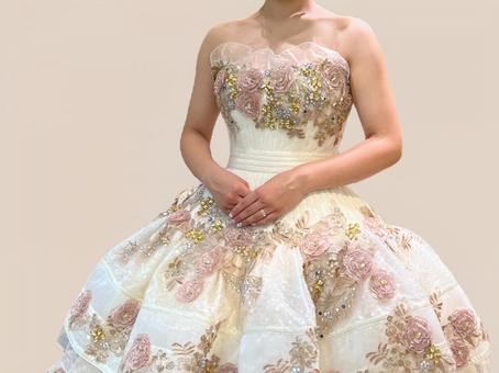 ピンクのお花のドレス ピンクのお花のドレスの写真