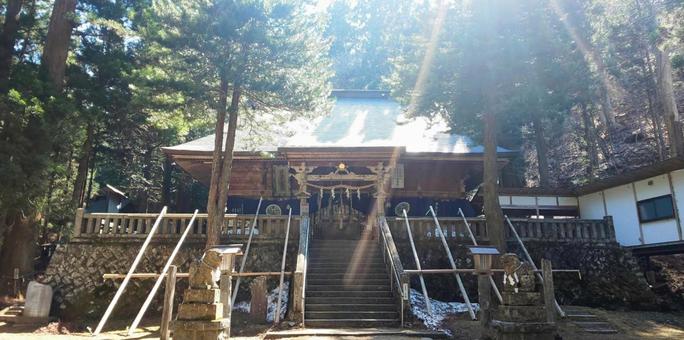 Photo, early pool peak, a shrine, society, 
