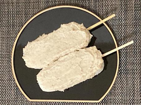くるみ団子 くるみ団子 くるみ団子,くるみ餡,食べ物の写真素材