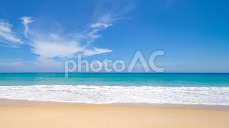夏の海と白い砂浜 海,空,砂浜の写真素材