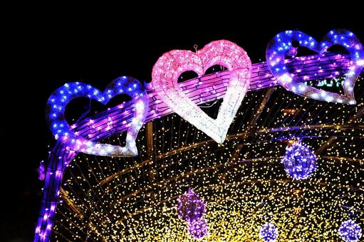クリスマスイルミネーション イルミネーション,ハート,ライトアップの写真素材