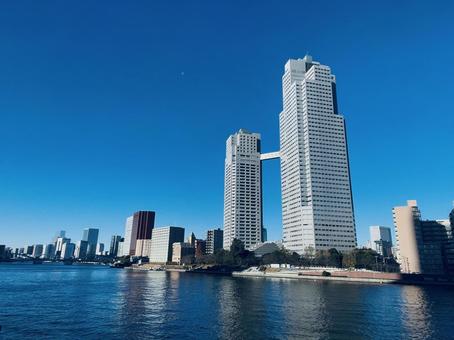 高層ビルのある都市風景 高層ビルのある都市風景 ツインタワー,街並み,風景の写真素材