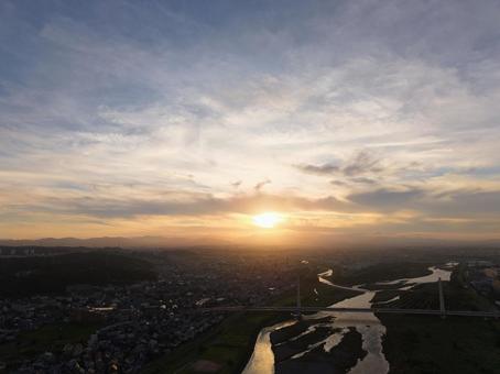 Evening view from above the Tama River, JPG