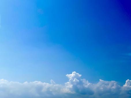 空の青と雲の白を混ぜるの写真