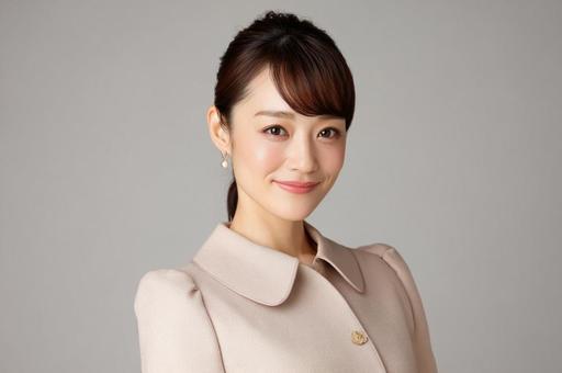 受付の女性-3 受付の女性-3の写真