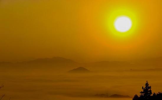 夜明け雲海の写真