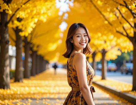 ストリートスナップ・イチョウ並木の彼女 ストリートスナップ・イチョウ並木の彼女の写真