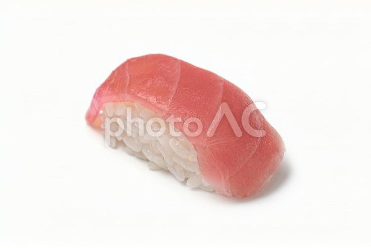 新鮮で美味しそうな鮪の寿司 食べ物,料理,ご飯の写真素材