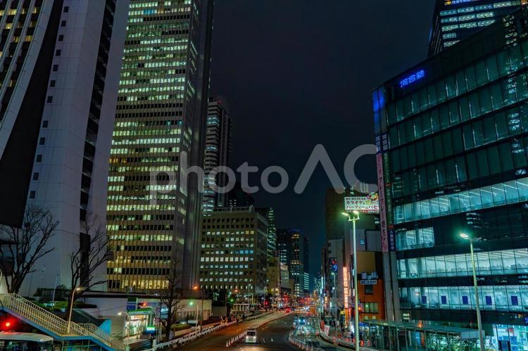 新宿オフィス街の夜景 新宿,新宿駅,夜景の写真素材